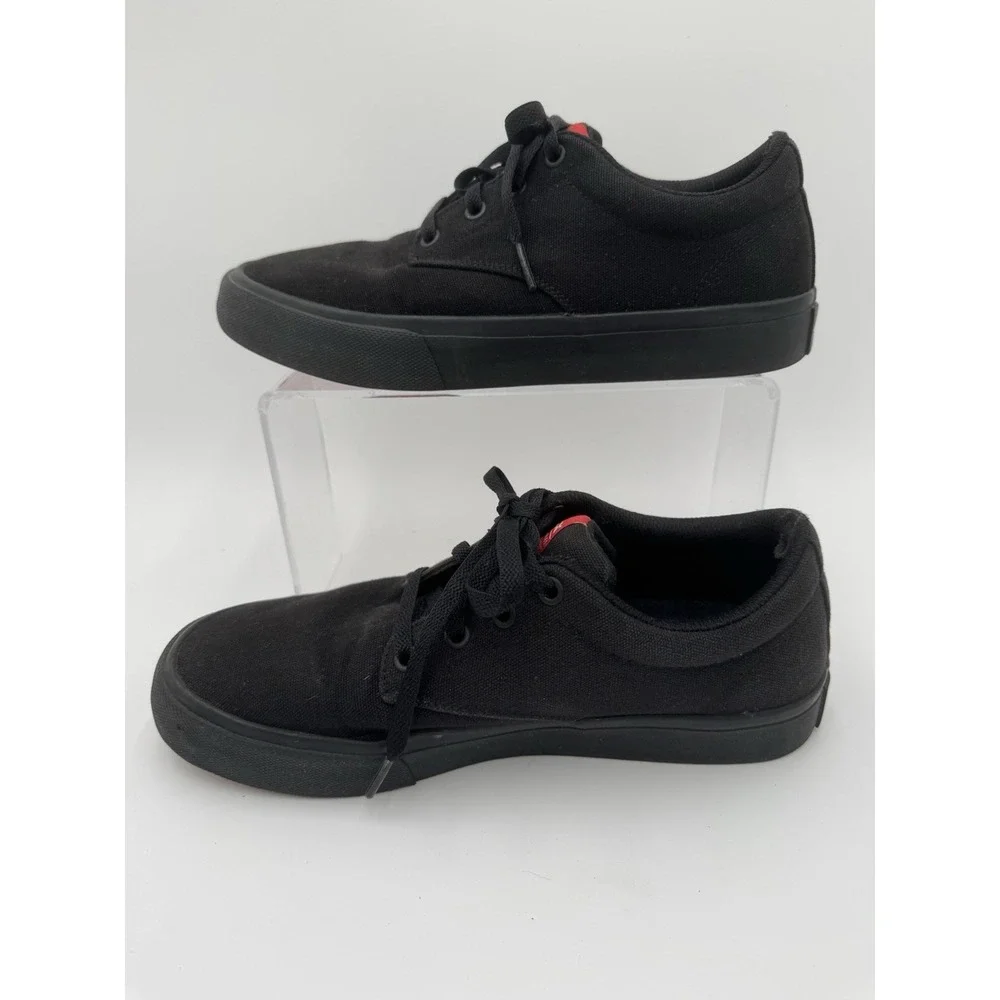 Skechers Men 7.5 Black. Sc 237043 air cooled memory‎ foam.